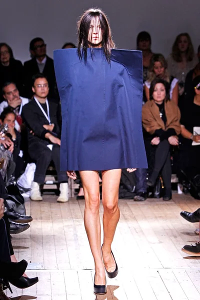 Look 30